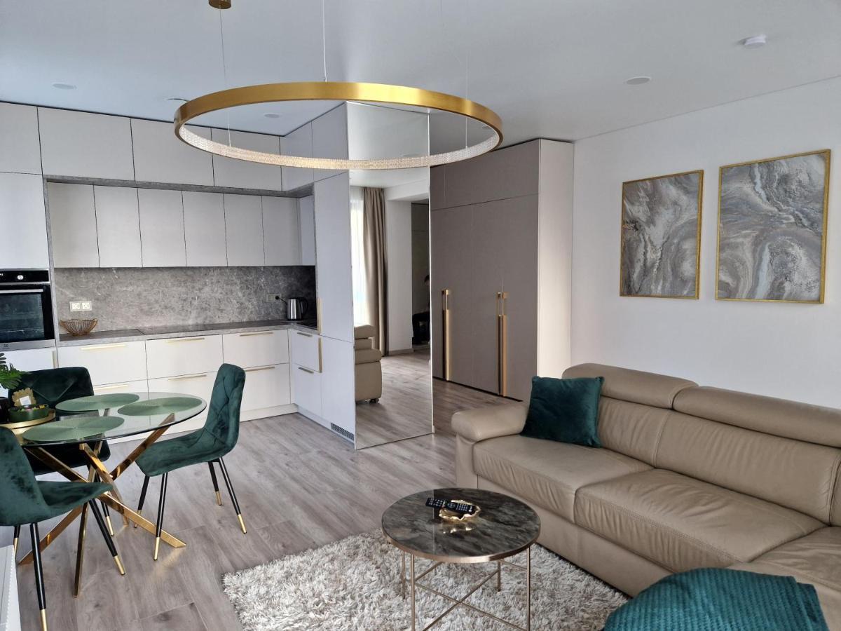 Life Story Apartment Kaunas Ngoại thất bức ảnh